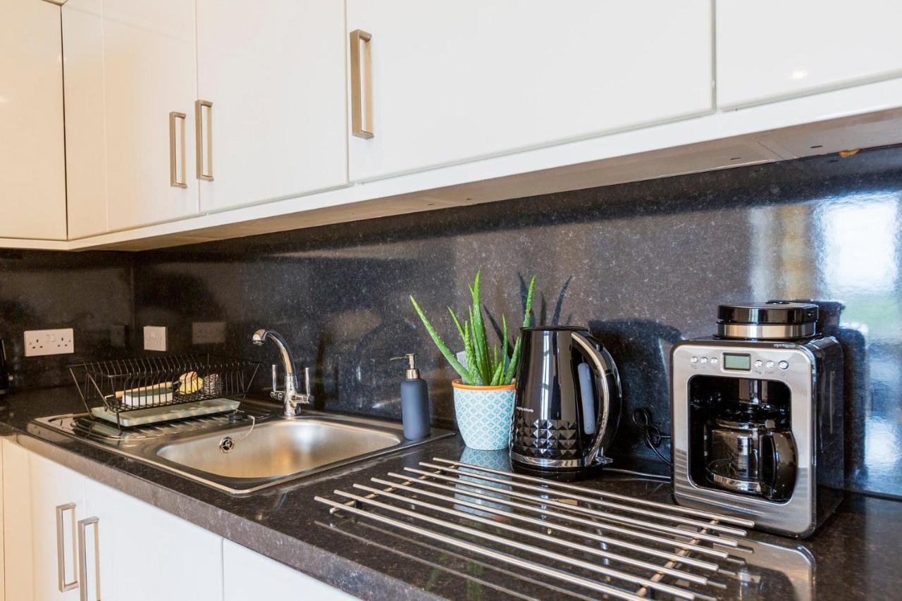 Panorama Apartments By Mesh Accommodation Short & Long Term Lets Ashford For Contractors Or Corporate Stays Екстер'єр фото