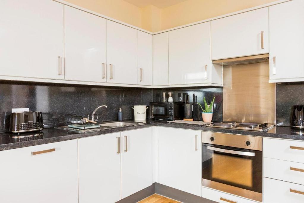 Panorama Apartments By Mesh Accommodation Short & Long Term Lets Ashford For Contractors Or Corporate Stays Екстер'єр фото